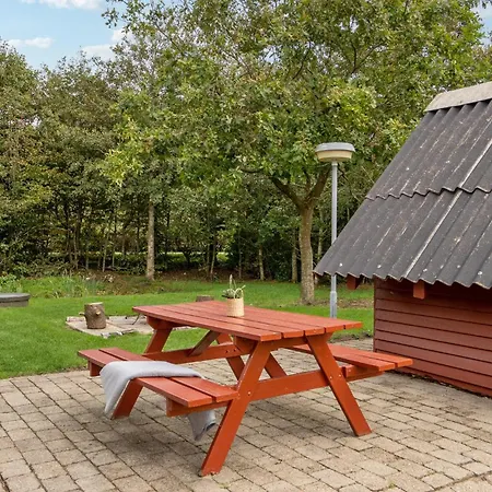 2 Bedroom Amazing In Hemmet