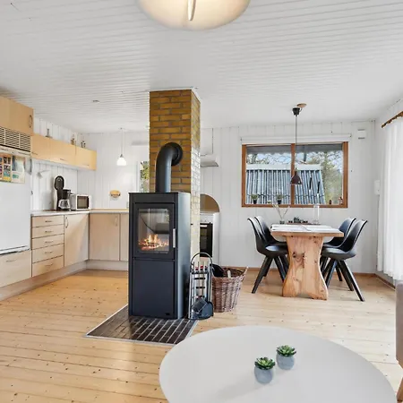 Semesterbostad 2 Bedroom Amazing In *