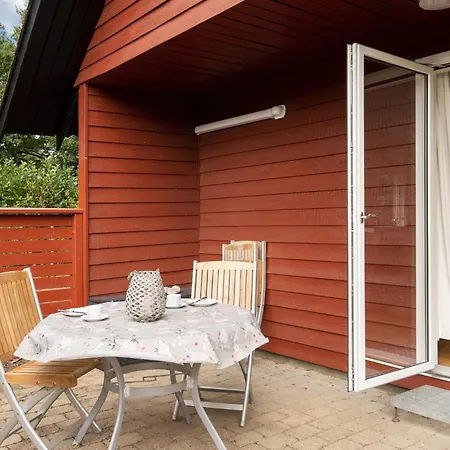 Holiday home 2 Bedroom Stunning In Hemmet