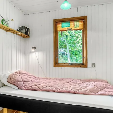 2 Bedroom Amazing In Hemmet