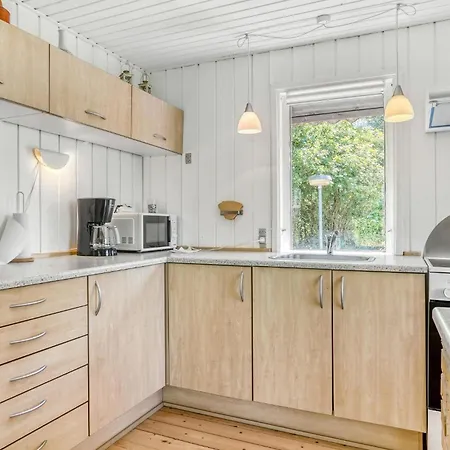Semesterbostad 2 Bedroom Amazing In