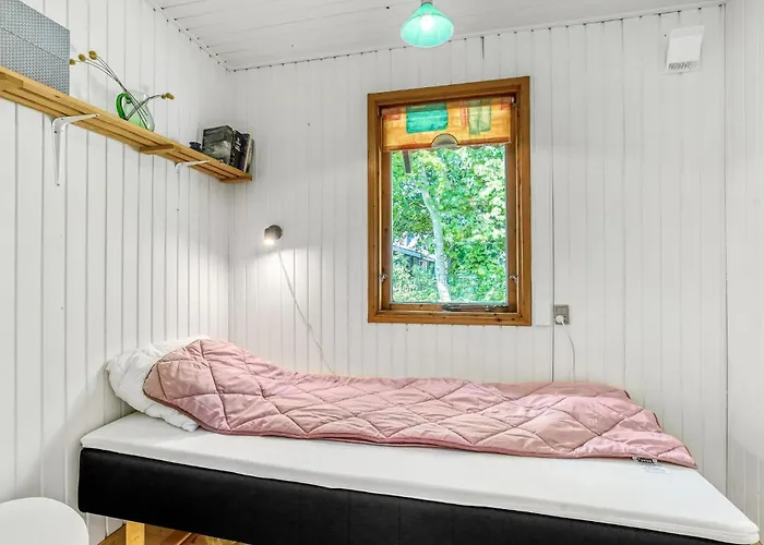 2 Bedroom Amazing In Hemmet
